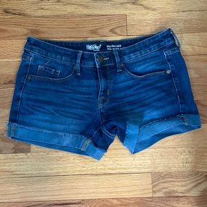 These shorts are from target and are a size 4. There in great condition!